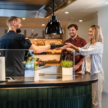 아이프제 호텔 4*